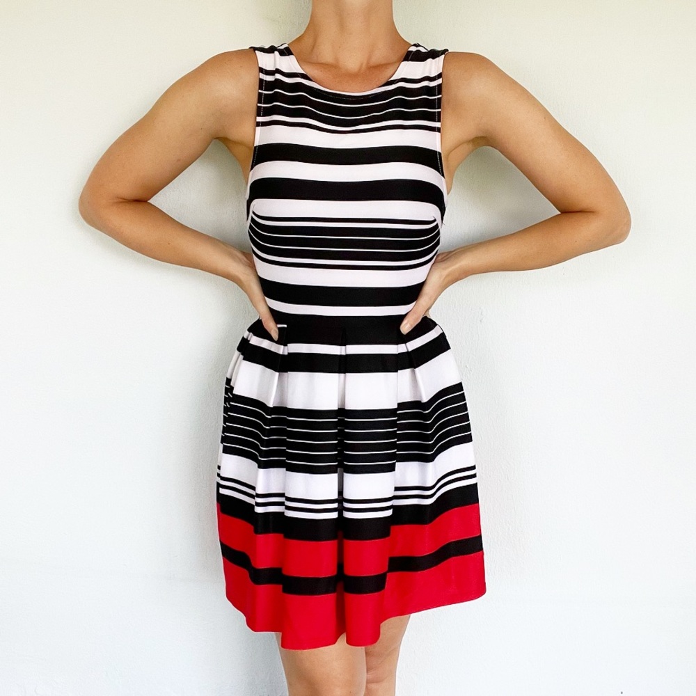 B. Darlin black red stripe sleeveless fit and flare dress size 5/6